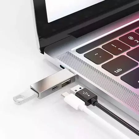 WIWU T02 PRO (2 X USB - 1 X TYPE-C)